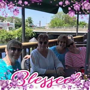 Meet your Posher, Valerie